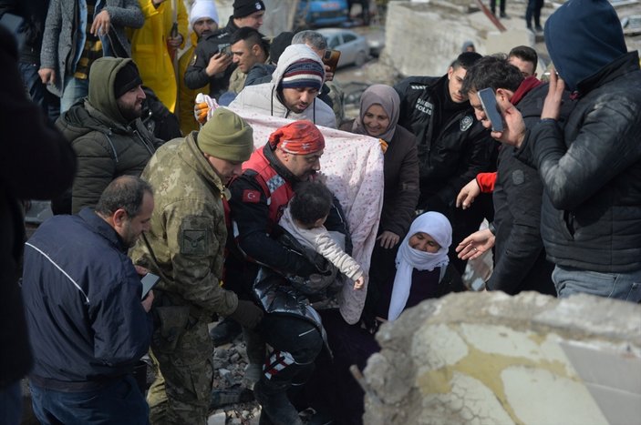 Foshnja 15 muajshe u nxor nga rrënojat 31 orë pas tërmetit në Kahramanmaraş