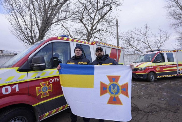 Ukrayna’nın 90 kişilik ekibi yola çıktı #1