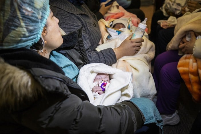 Kahramanmaraş'taki depremzede 16 bebek, Ankara'ya getirilerek koruma altına alındı
