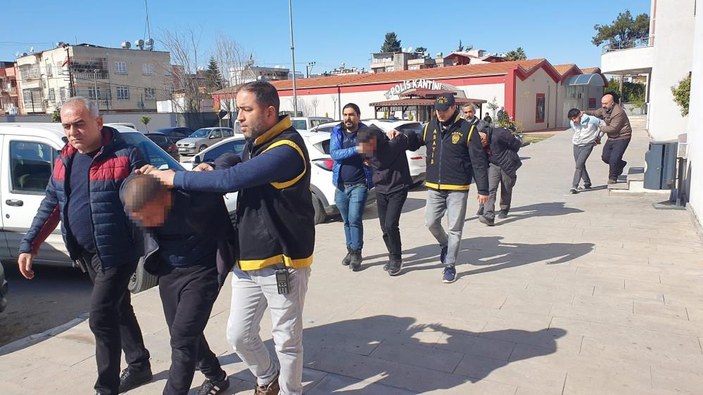 Adana'da depremden faydalanmak isteyen 6 hırsız, boş evleri talan etti