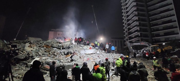 Depremin 5'inci gününde enkazdaki 9 kişi için zamana karşı yarış #6