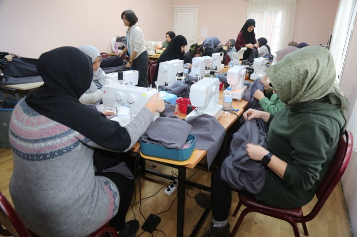 Kocaeli’de depremin acısını daha önce çekenler, Kahramanmaraş'taki depremzedeler için çalışıyor