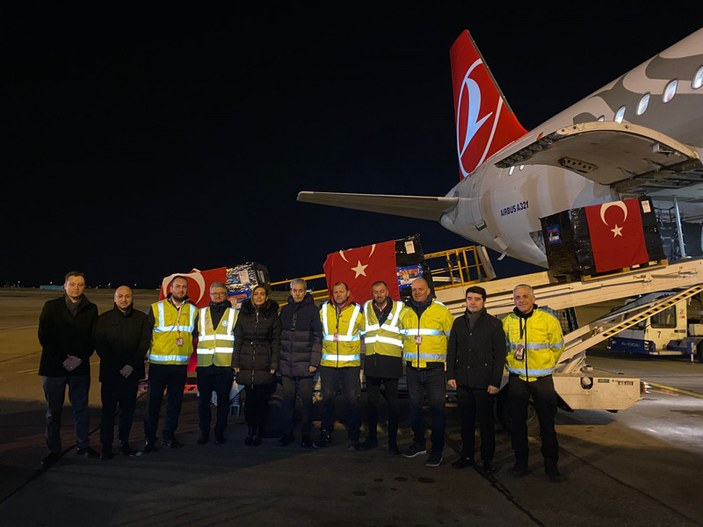Türkiye'deki depremzedeler için Bosna Hersek ve Sırbistan'ın yardımları sürüyor