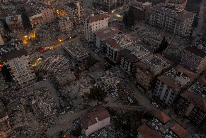 Depremde yıkılan binaların yüzde 98'i 1999 öncesine ait