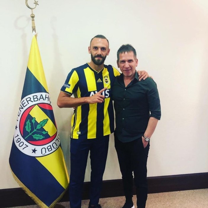 Fenerbahçe'nin yeni transferi Muriç çubukluyu giydi