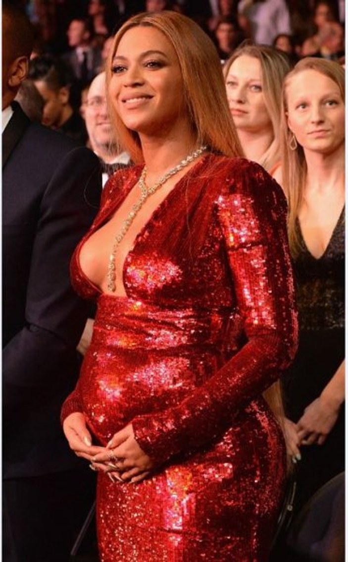 Beyonce hamileliğinin tadını çıkarıyor