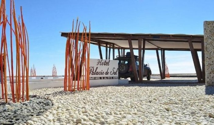 Bolivya'ya dünyanın ilk tuz oteli inşa edildi 