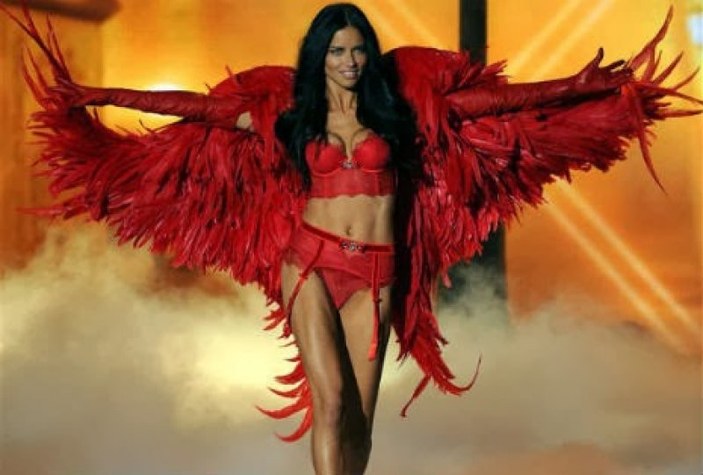 Victoria's Secret'ın milyon dolarlık melekleri