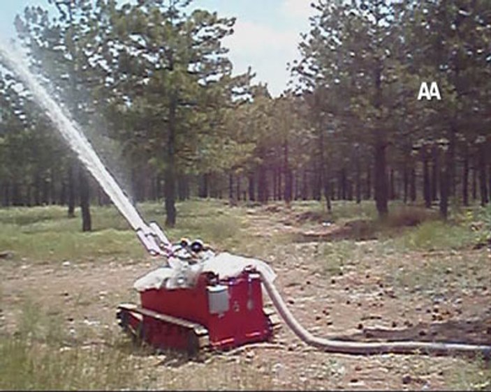 Yerli yangın söndürme robotu