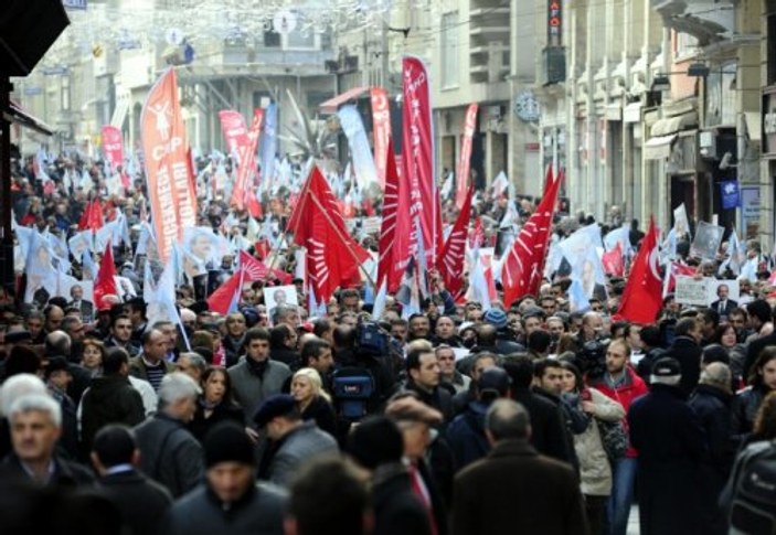 CHP Taksim'de yürüdü