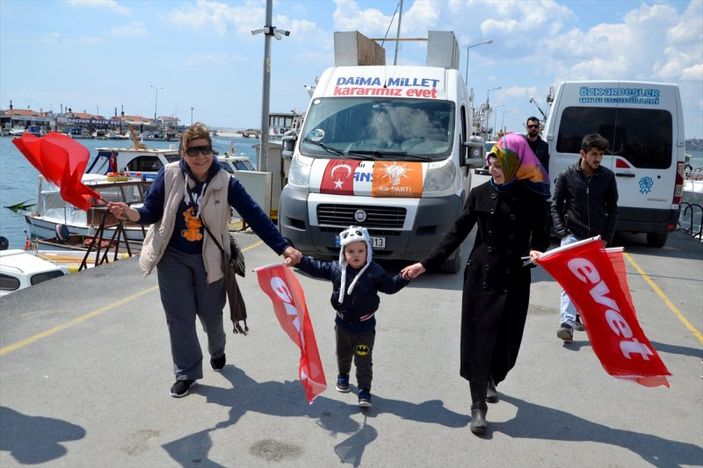 Yenikapı'da referandum mitingi için toplandılar