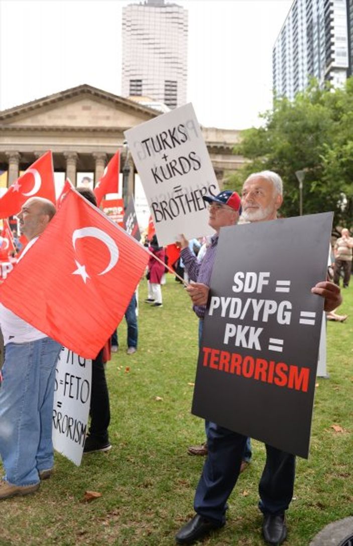 Avustralya’da Türkiye’ye destek gösterisi