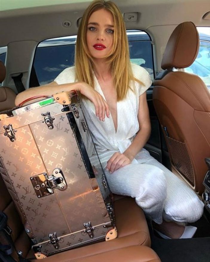 Rus model Natalia Vodianova pazarda meyve satarken keşfedildi