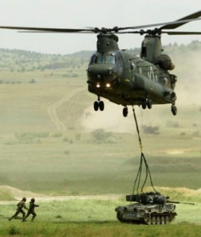 TSK'ya 6 adet dev helikopter Chinook