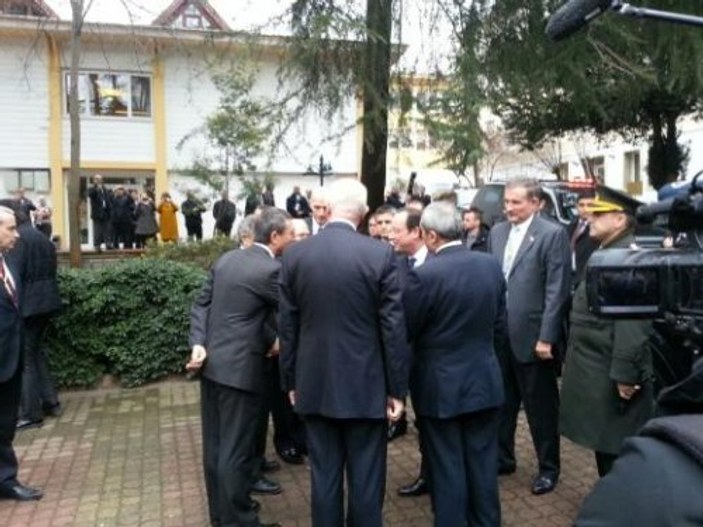 Hollande'nin Galatasaray Üniversitesi'ne yaptığı ziyaretten kareler