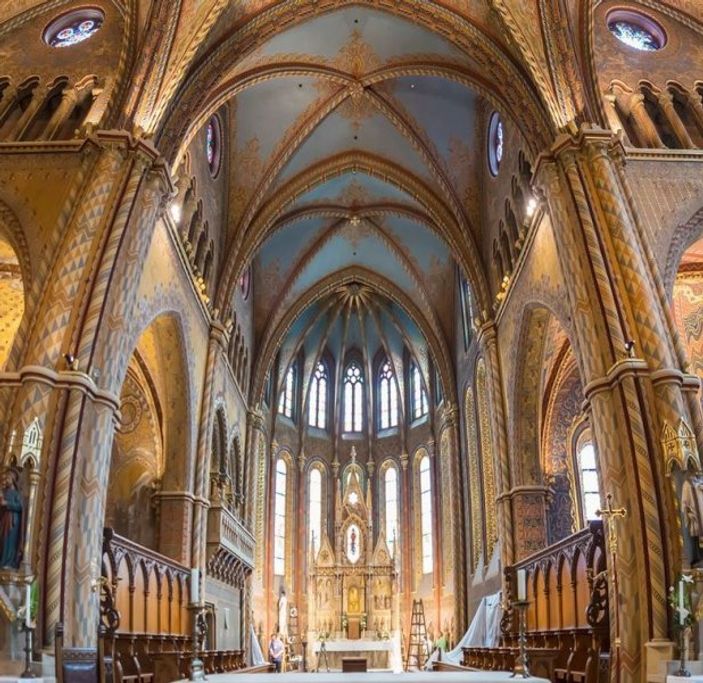 En güzel sanatsal kilise tavanları
