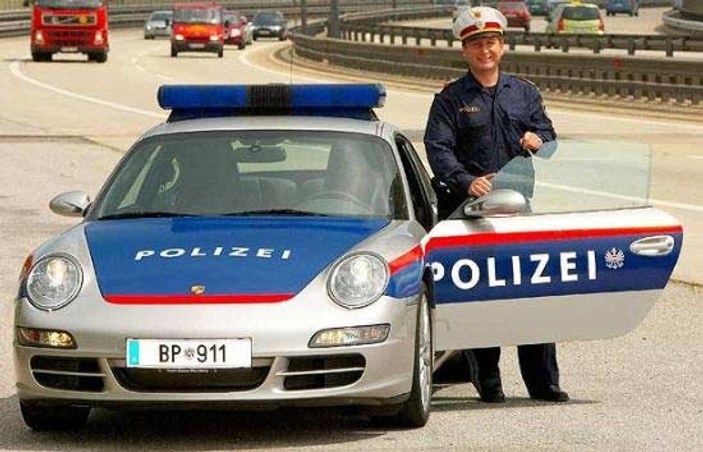 Dünyanın en hızlı polisleri