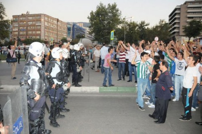 Bursa'da olaylı 12 Eylül protestosu