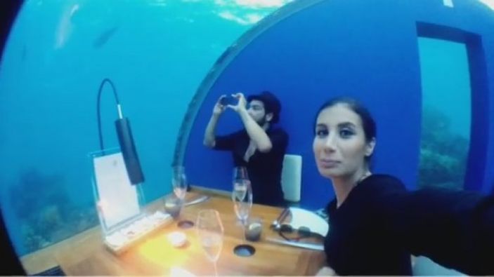 İrem Derici balayından fotoğraf paylaşıyor