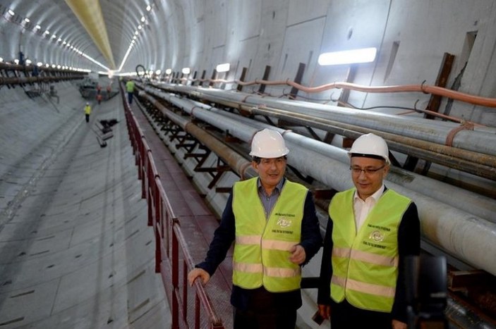 Başbakan Ahmet Davutoğlu Avrasya Tüneli'ni inceledi
