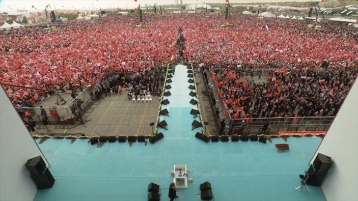 Yenikapı'da referandum mitingi için toplandılar