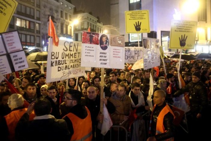 Gurbetçiler Başbakan Erdoğan'ı Brüksel'de karşıladı