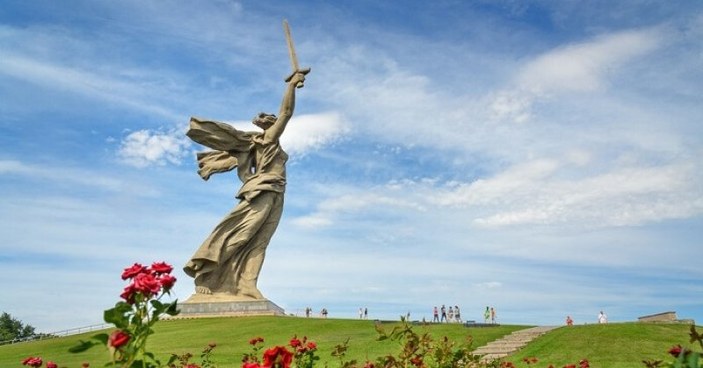 Rusya'nın savaş sembolü: MOTHERLAND CALLS