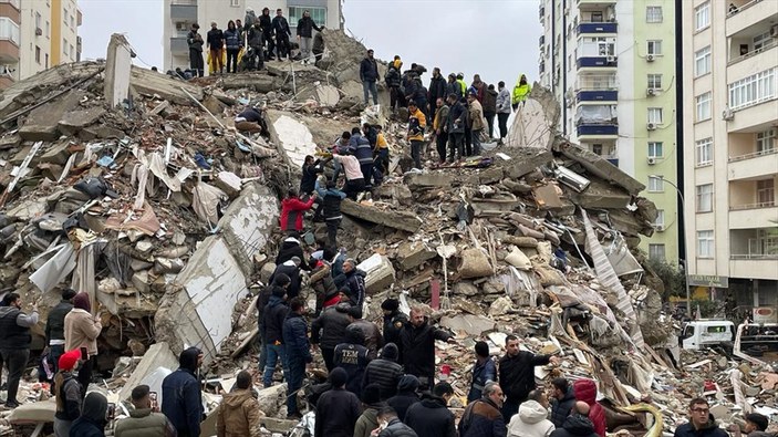 Kahramanmaraş, 7.7 şiddetindeki depremle sarsıldı