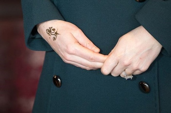 Kate Middleton hint kınasıyla dövme yaptırdı