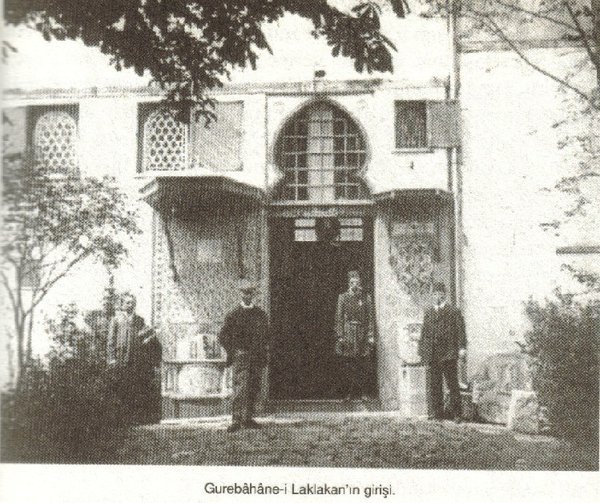 Dünyanın ilk hayvan hastanesini Osmanlı açmıştı