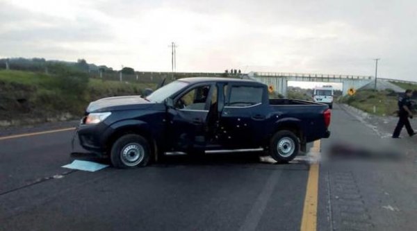 Meksika'da çeteler birbirine girdi