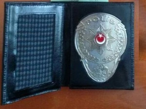 Polis kimlik kartlarına yeni tasarım