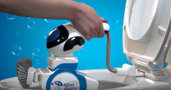Temizlik yükünüzü hafifletecek tuvalet temizleme robotu