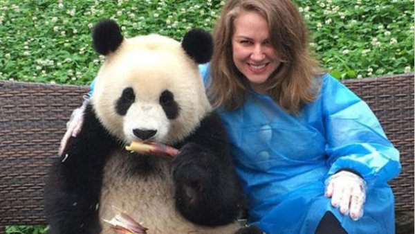 Nazlı Tolga anne oldu