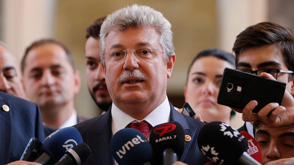 a Akbaşoğlu: CHP çıkarttığı işçilerin yerine başkasını aldı