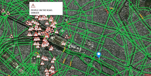 Sarı Yelekliler Paris’i felç etti