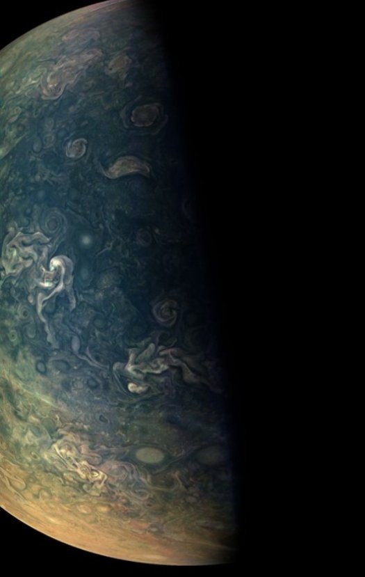 NASA, Jüpiter'deki fırtınaları görüntüledi