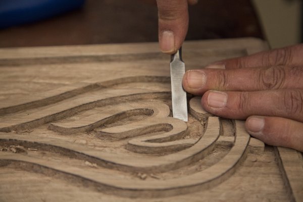 i Tuğra işlemeli ahşap tablolara büyük ilgi