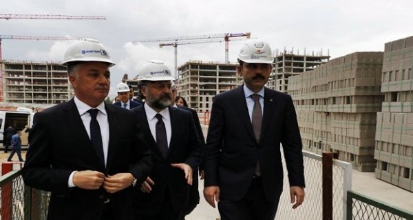 Bakan Kurum: Sur Yapı Antalya, örnek bir proje