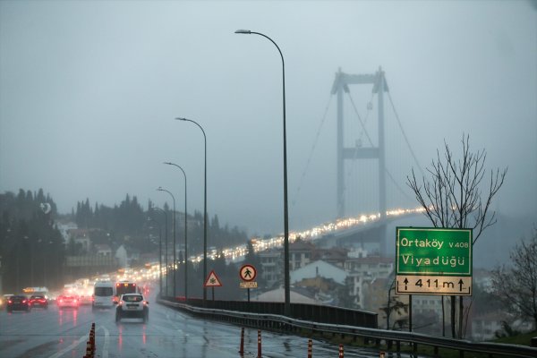 a İstanbul güne sisle başladı