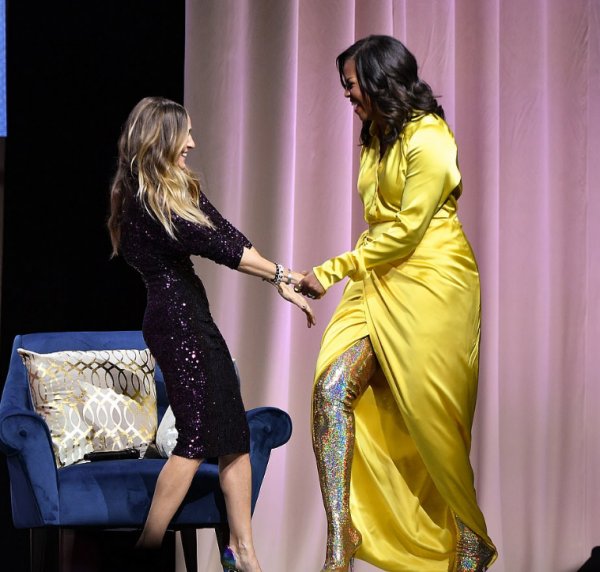 Michelle Obama'nın kıyafeti olay oldu