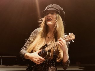 Serenay Sarıkaya yine isyan etti