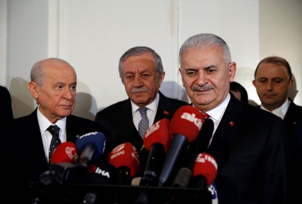 a Binali Yıldırım, Devlet Bahçeli ile görüştü