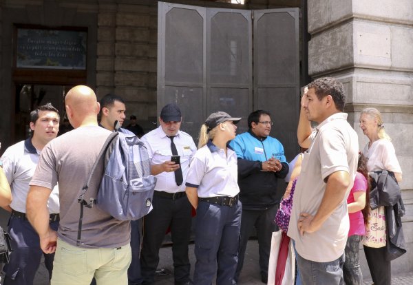 a Arjantin'de bomba ihbarları