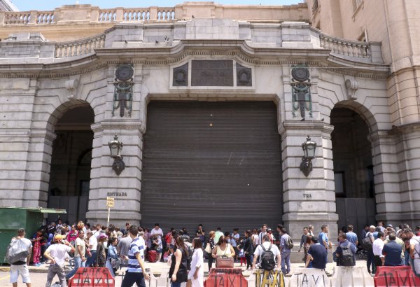 a Arjantin'de bomba ihbarları