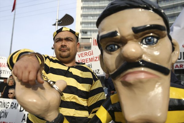 a CHP Genel Merkezi önünde eylem