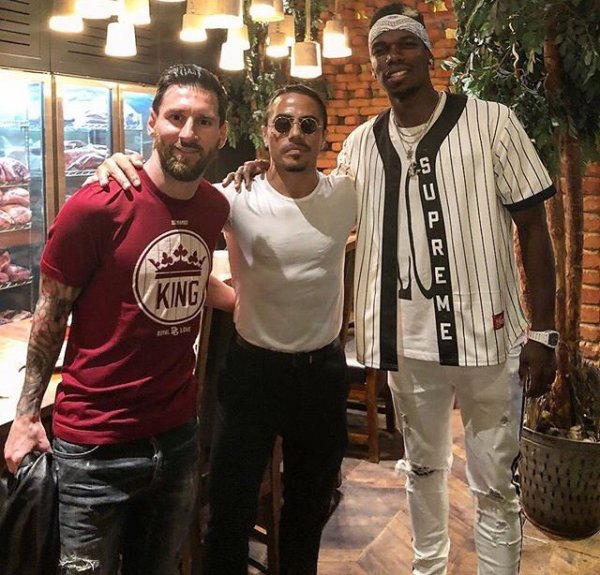 Nusret Gökçe'nin aile fotoğrafı