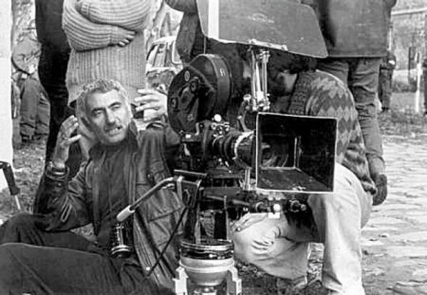 1960 - 1980 döneminde filme uyarlanan Türk Romanları 1960 - 1980 döneminde filme uyarlanan Türk Romanları