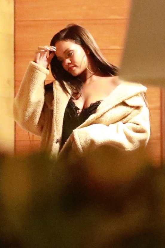 Rihanna'nın gece gezmesi