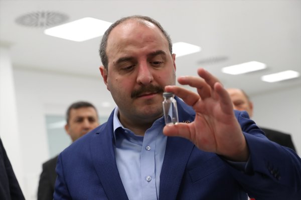 a Bakan Mustafa Varank bilgi güvenliğinin mutfağında